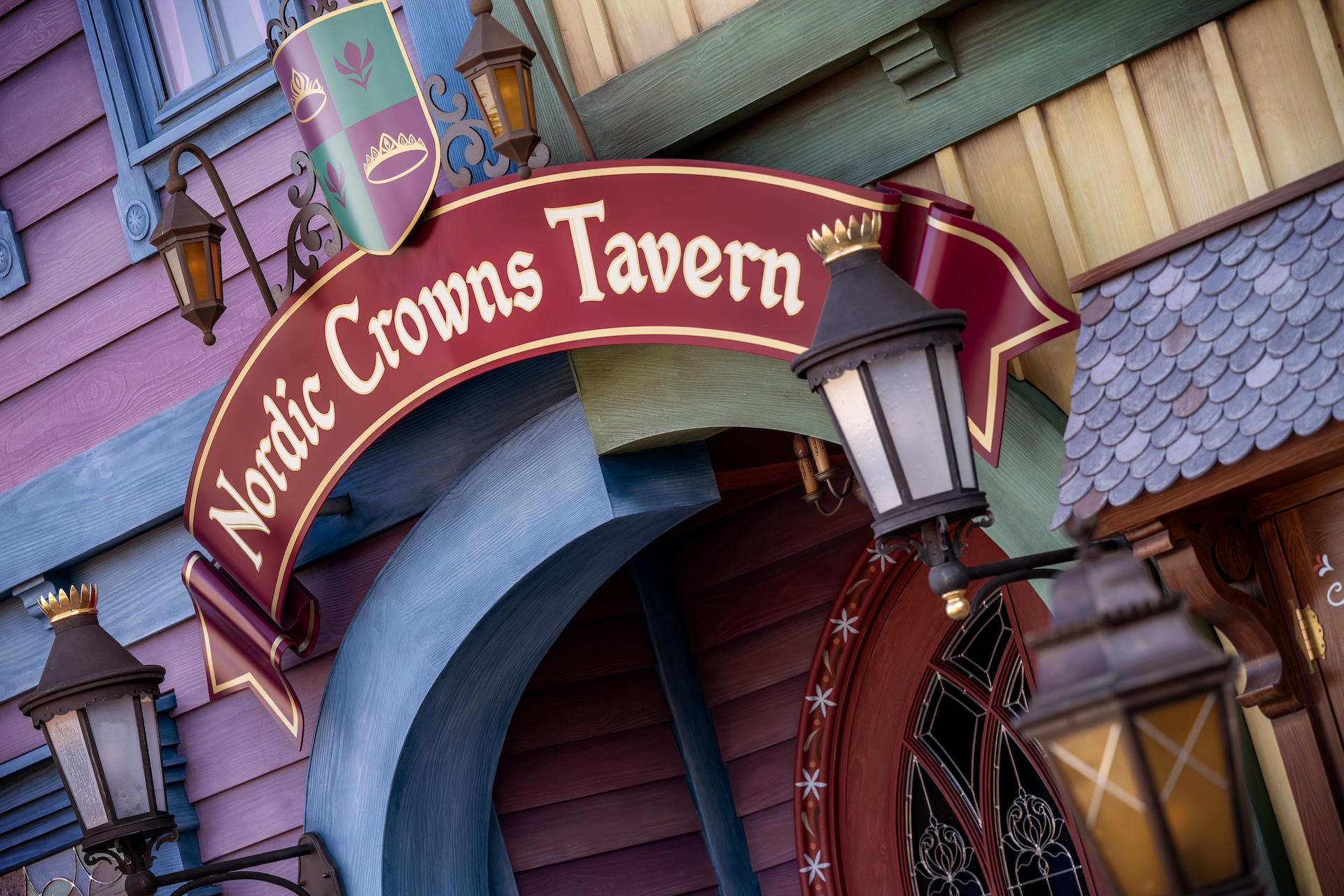 World of Frozen at Disneyland Paris Nordic Crowns Tavern