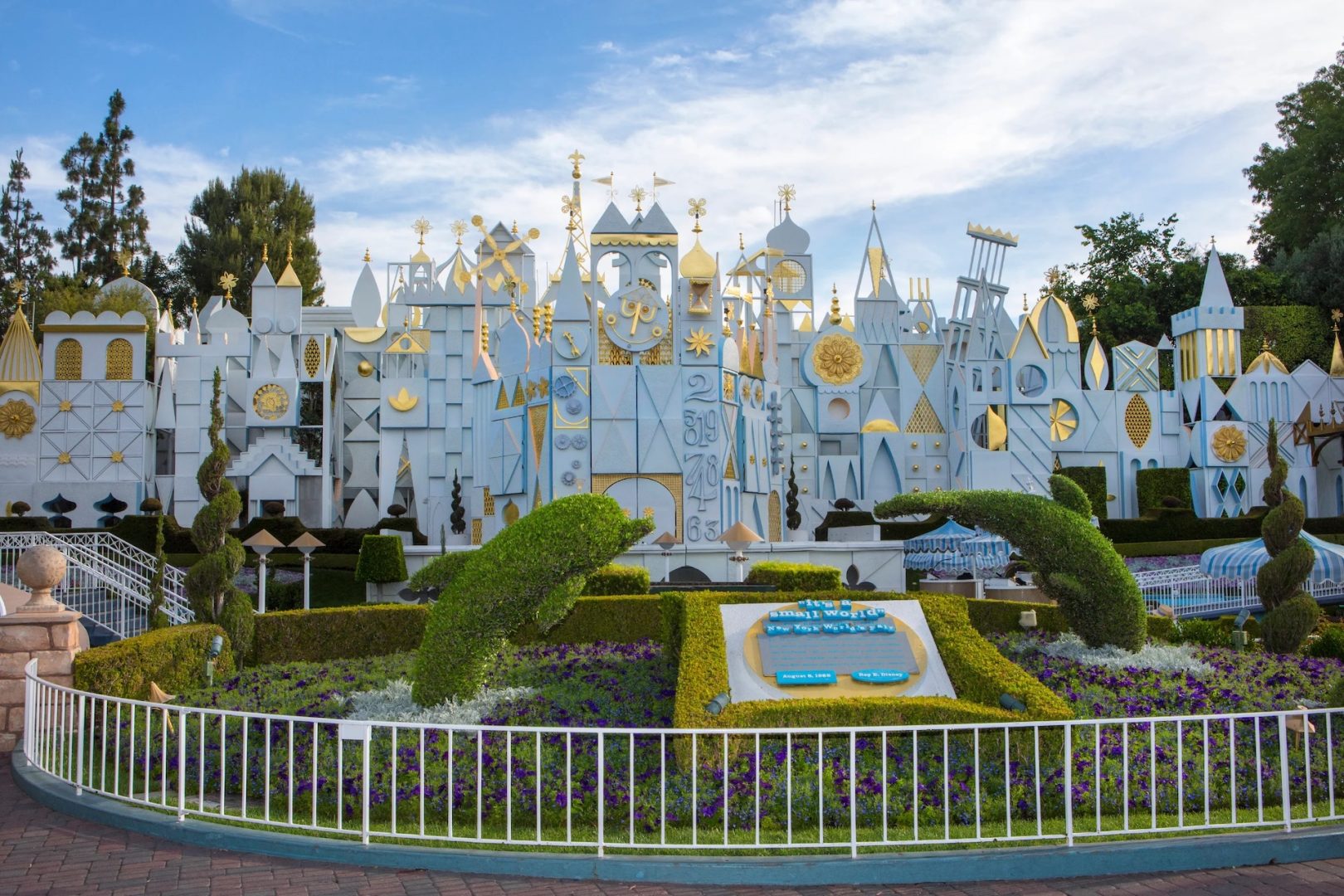 Disneyland Resort Summer its a small world