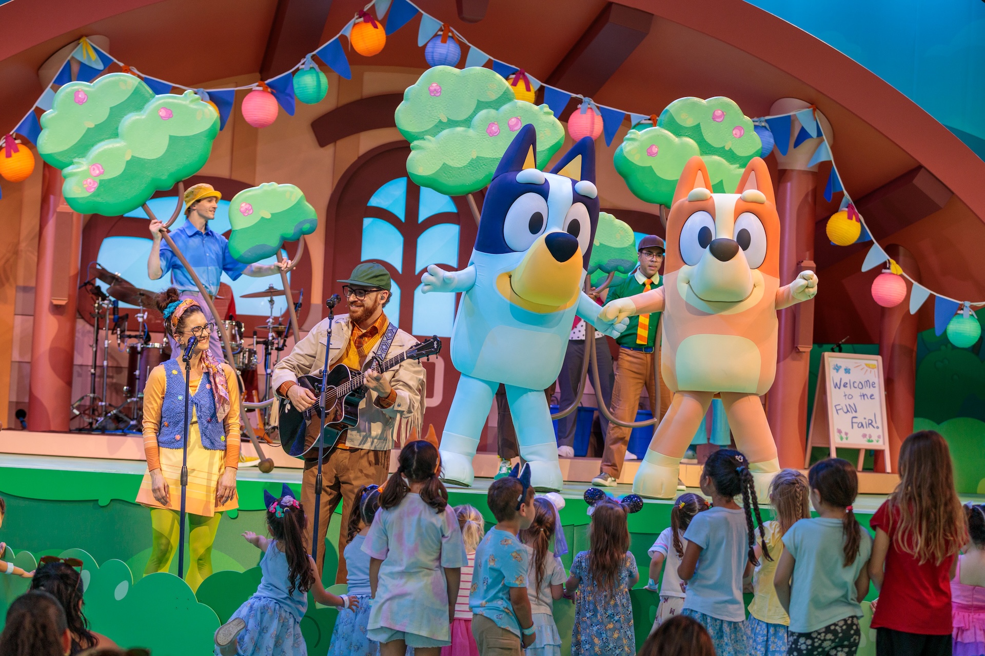 Disneyland Resort Summer Bluey and Bingo