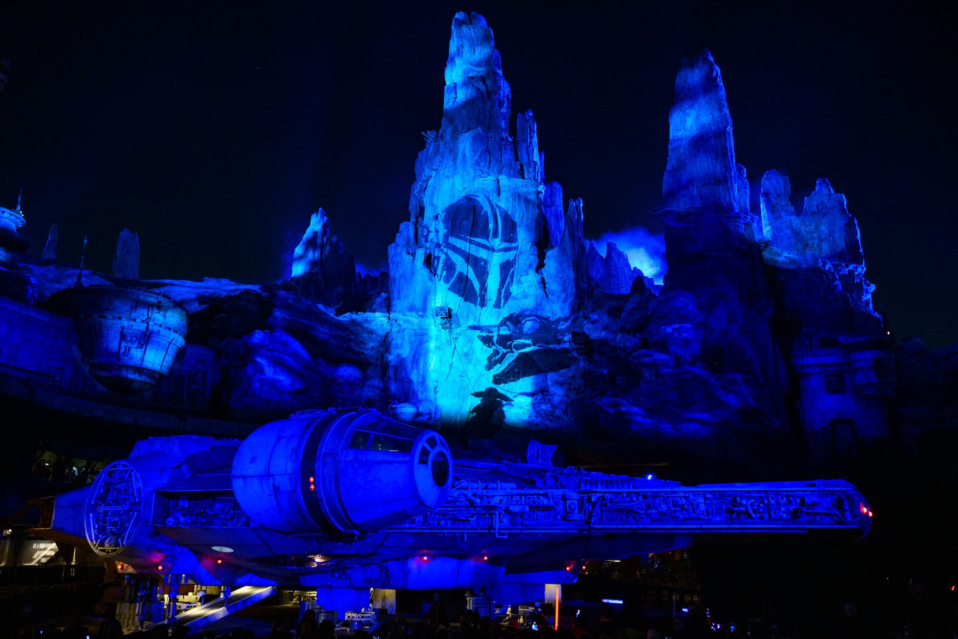 Disneyland Resort Summer Star Wars: Galaxy's Edge Projections
