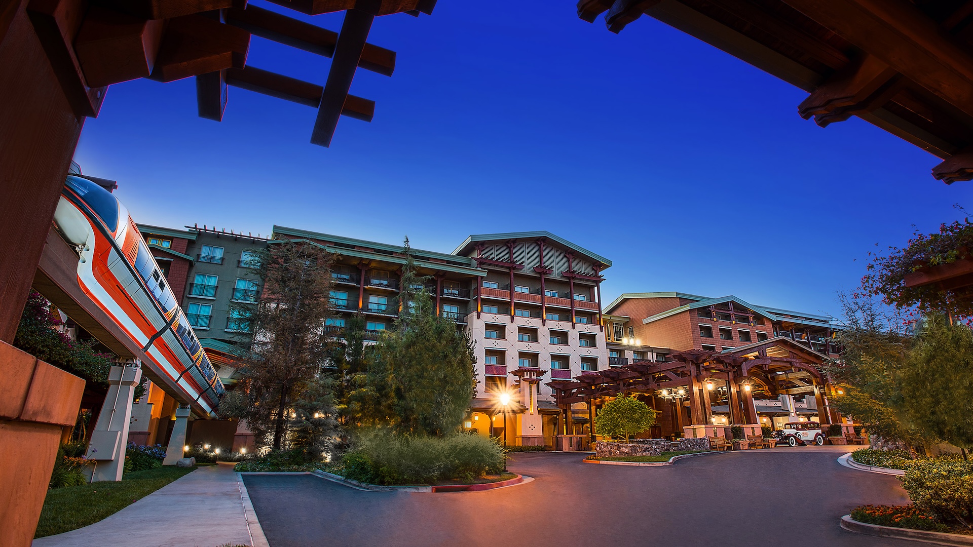 Disneyland Resort Summer Grand Californian Hotel