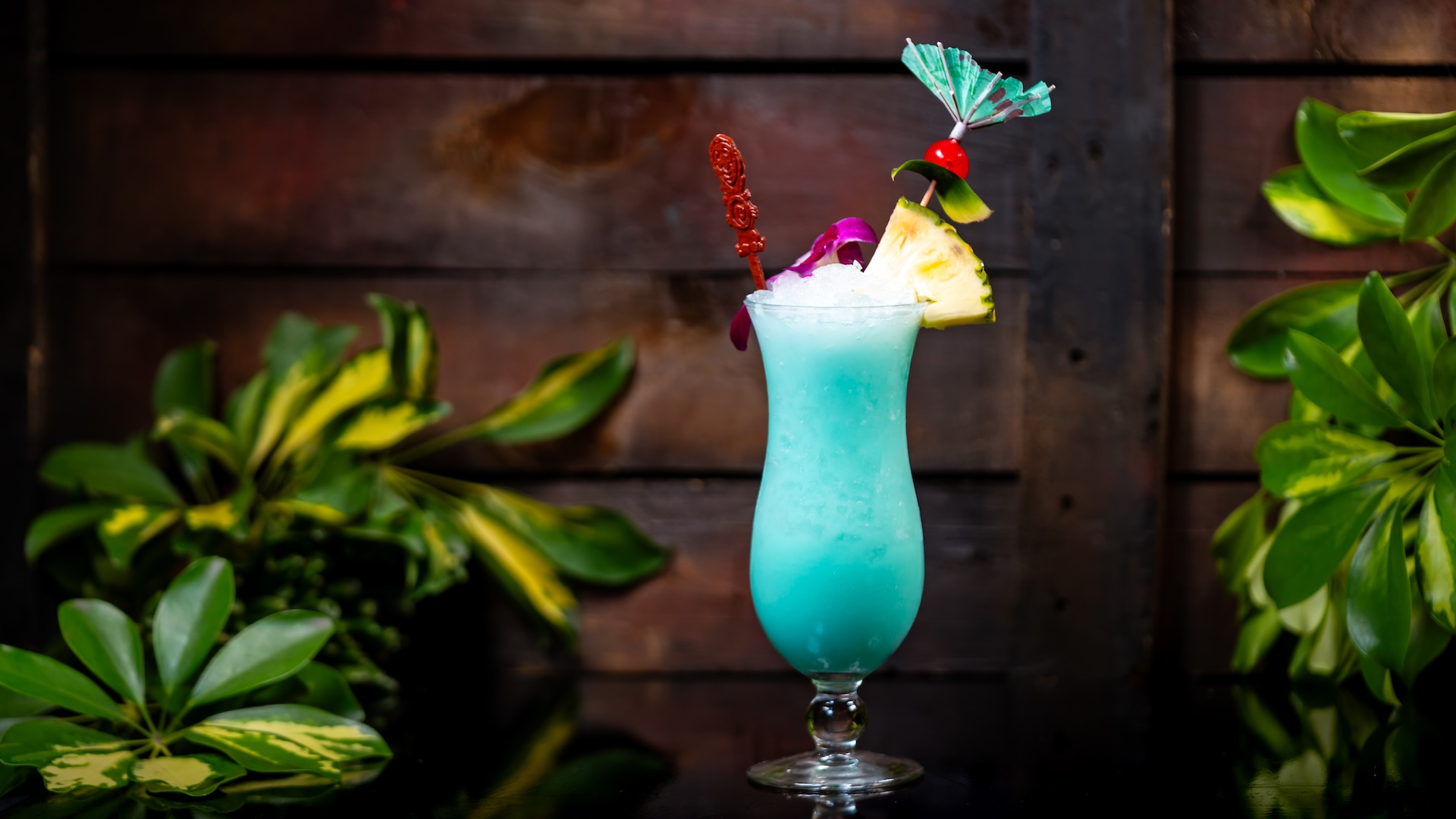 Trader Sam's Enchanted Tiki Bar Disneyland Hotel Ka Blue Ie