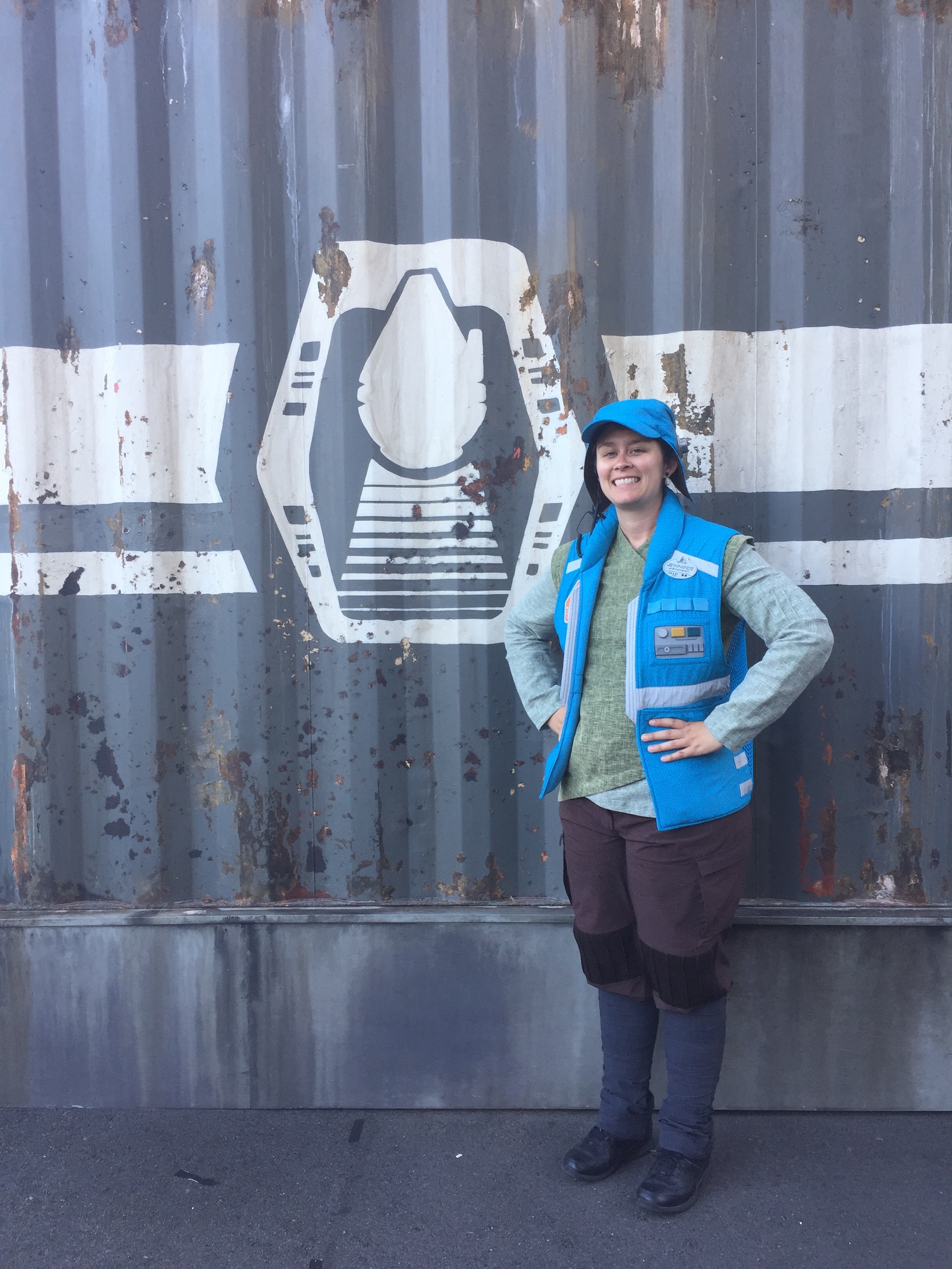Disneyland Cast Member Celebrates &lsquo;The Mandalorian & Grogu&rsquo; at Red Carpet Premiere