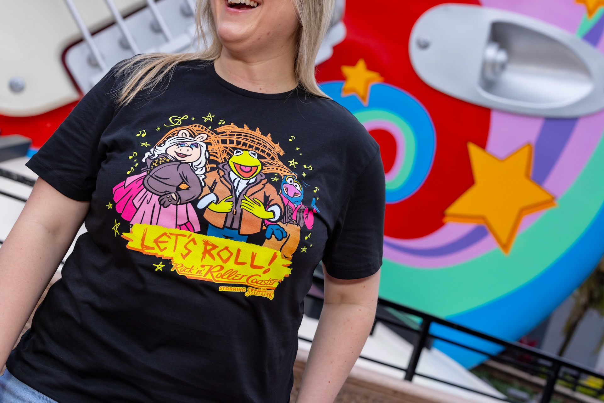 Rock &lsquo;n&rsquo; Roller Coaster Starring The Muppets Merchandise T-Shirt