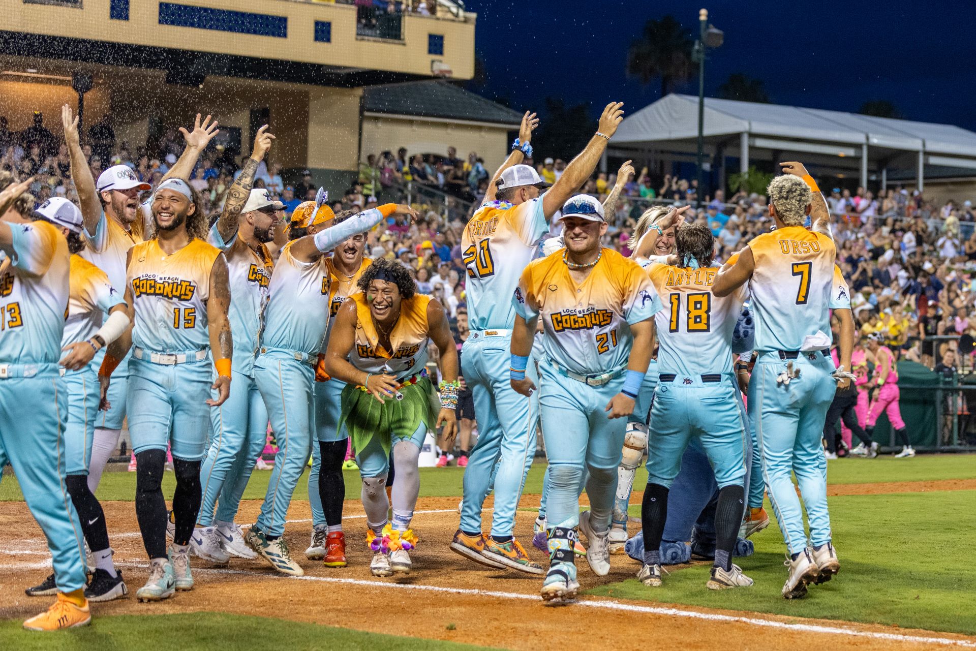 Coconuts Walkoff Win