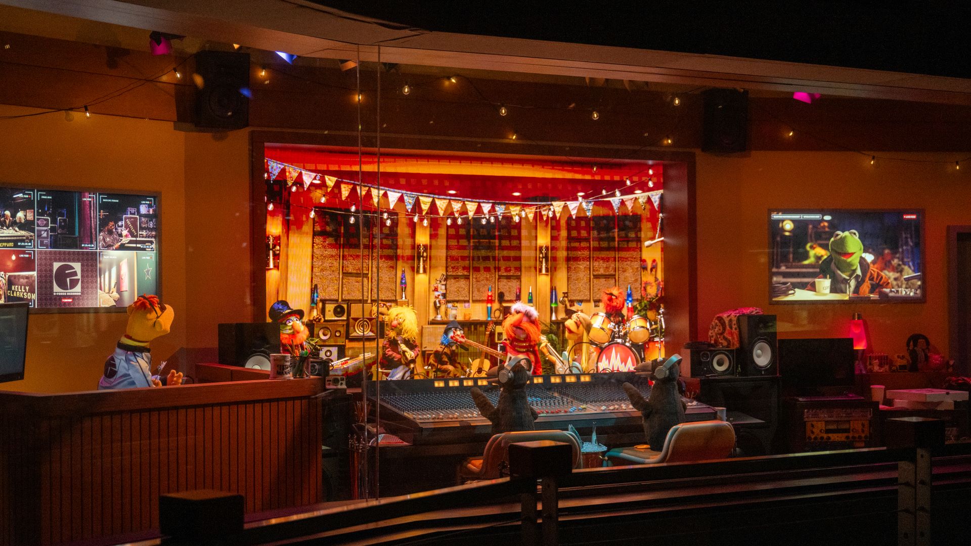 Rock n Roller Coaster Starring The Muppets
