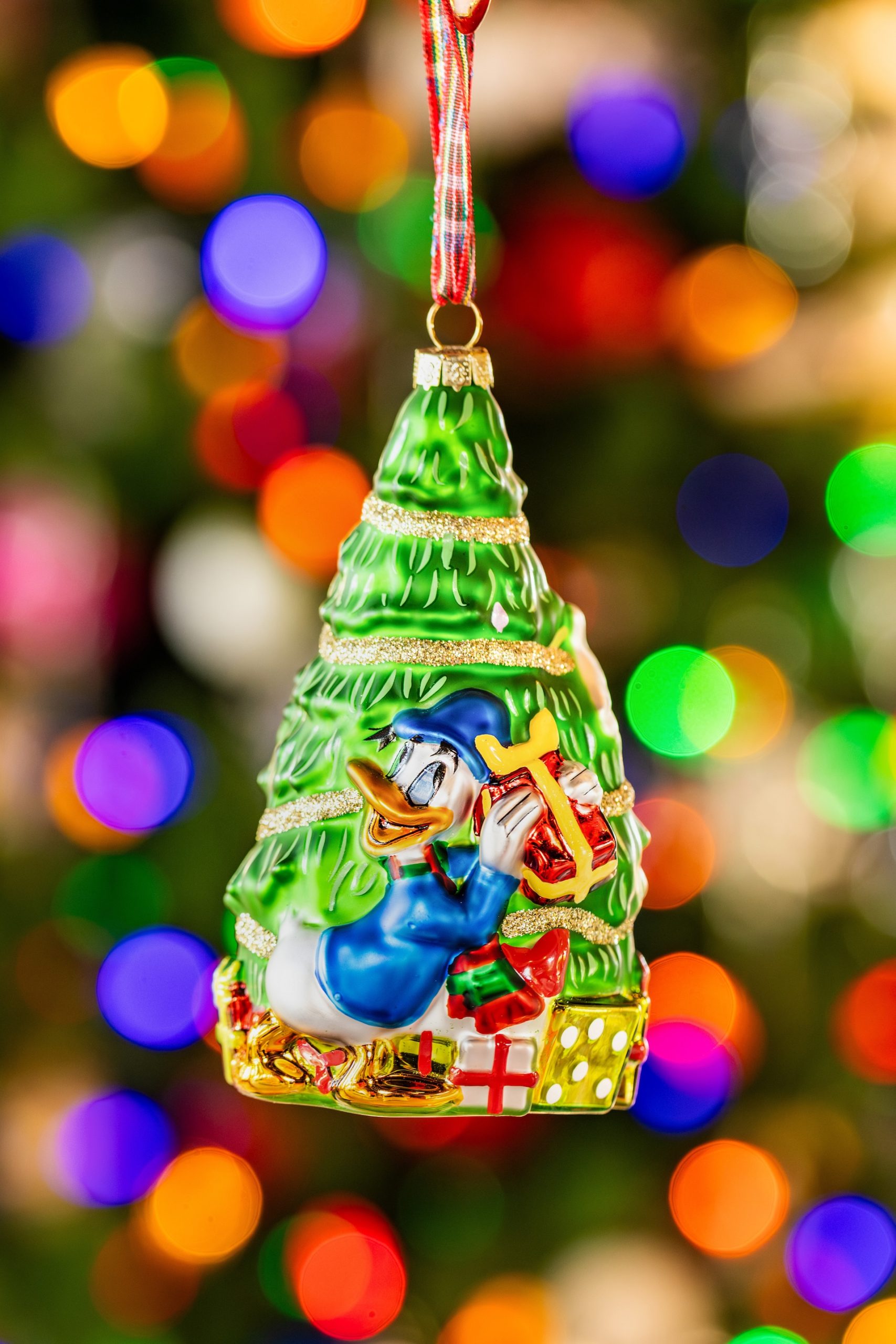 Disney Store Holiday Merchandise Preview Ornament