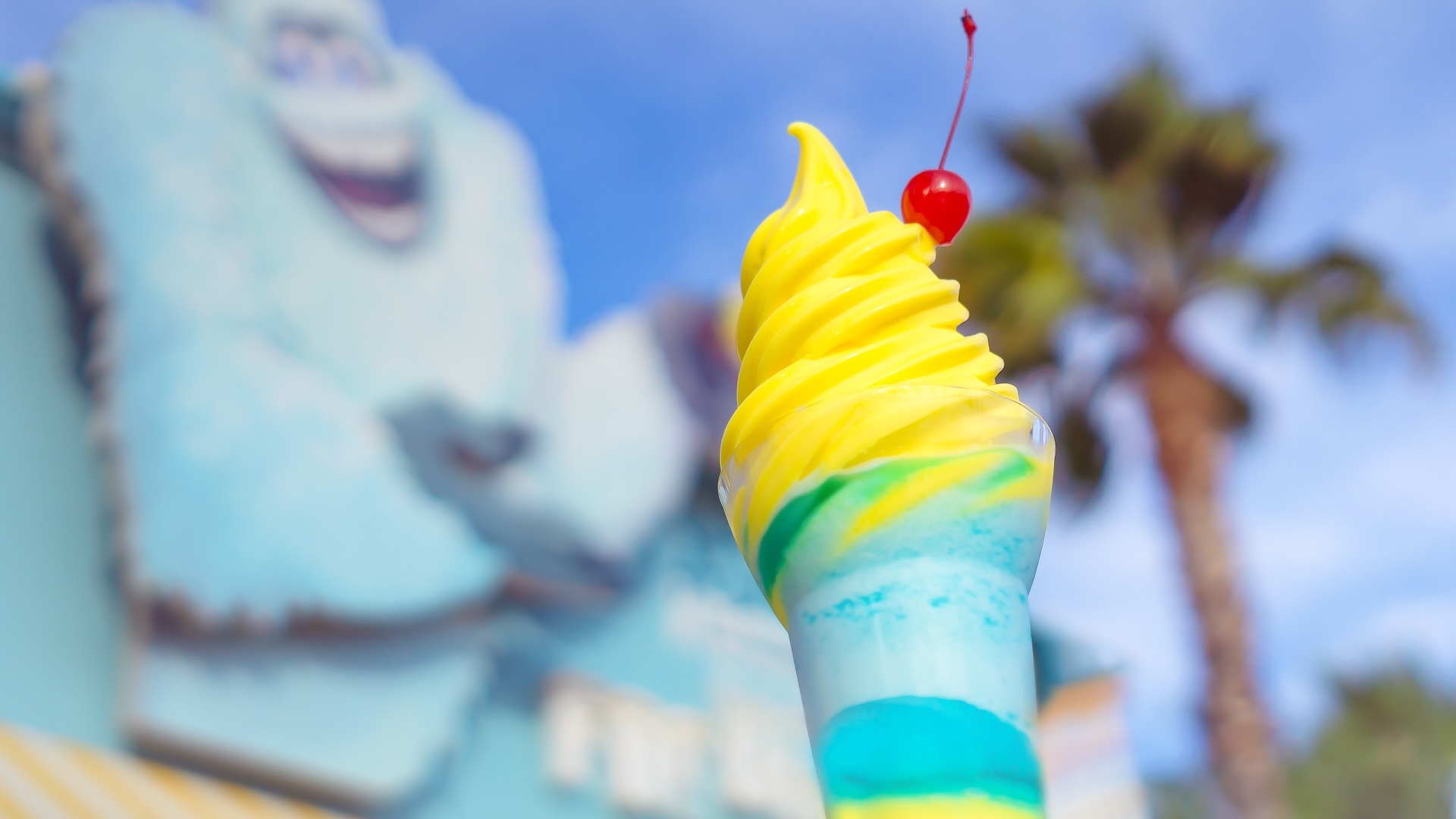 Disneyland Summer Cold Treats Adorable Snowman Parfait