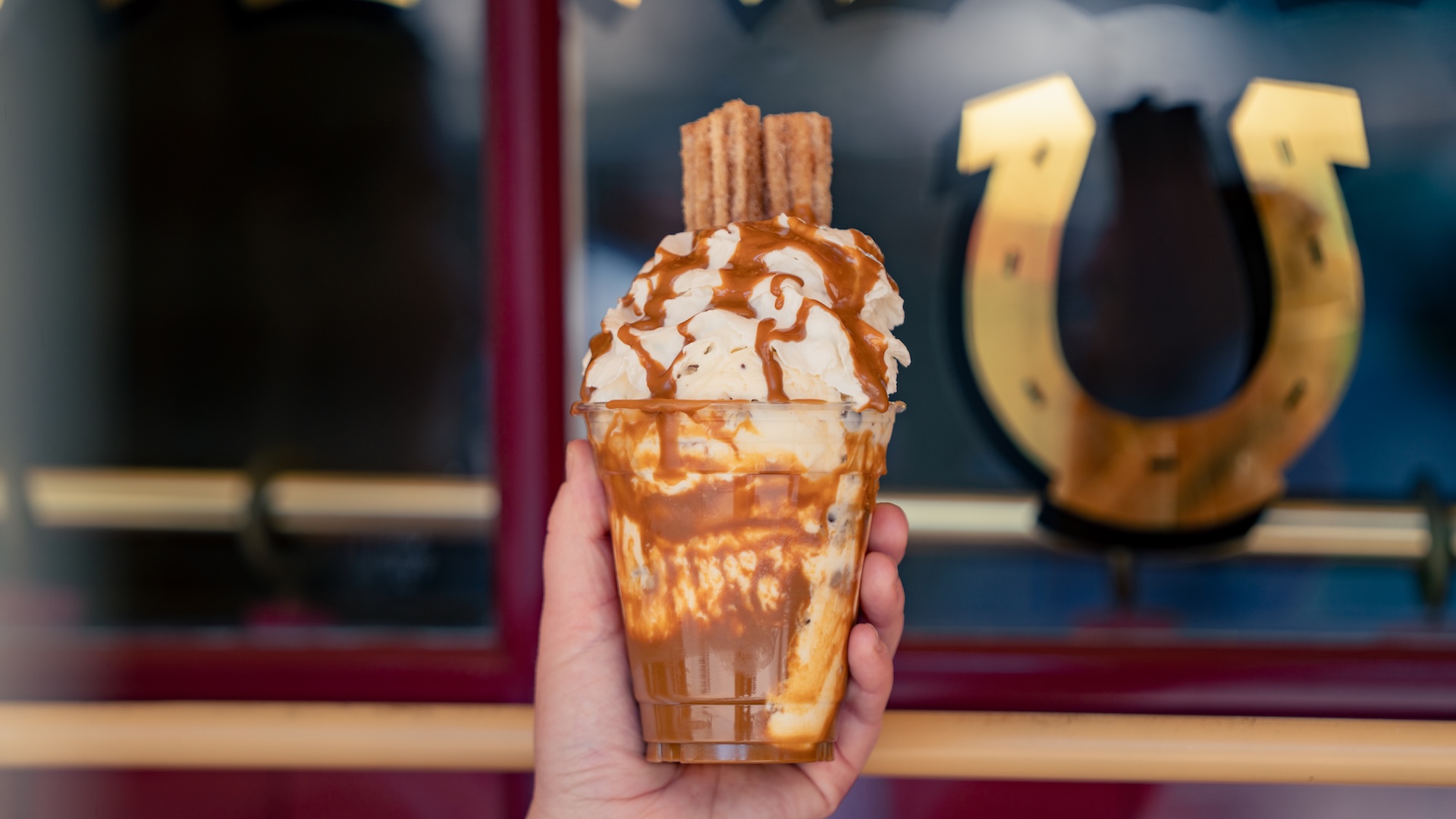 Disneyland Summer Cold Treats Golden Horseshoe Sundae