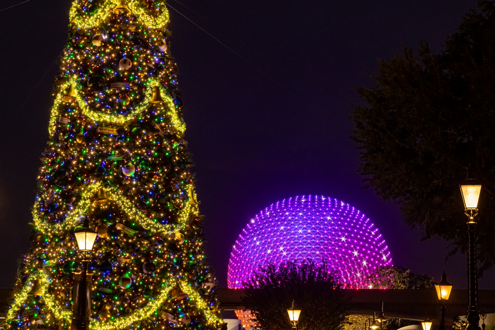 Festival of the Holidays 2026 - Spaceship Earth and Christmas Tree