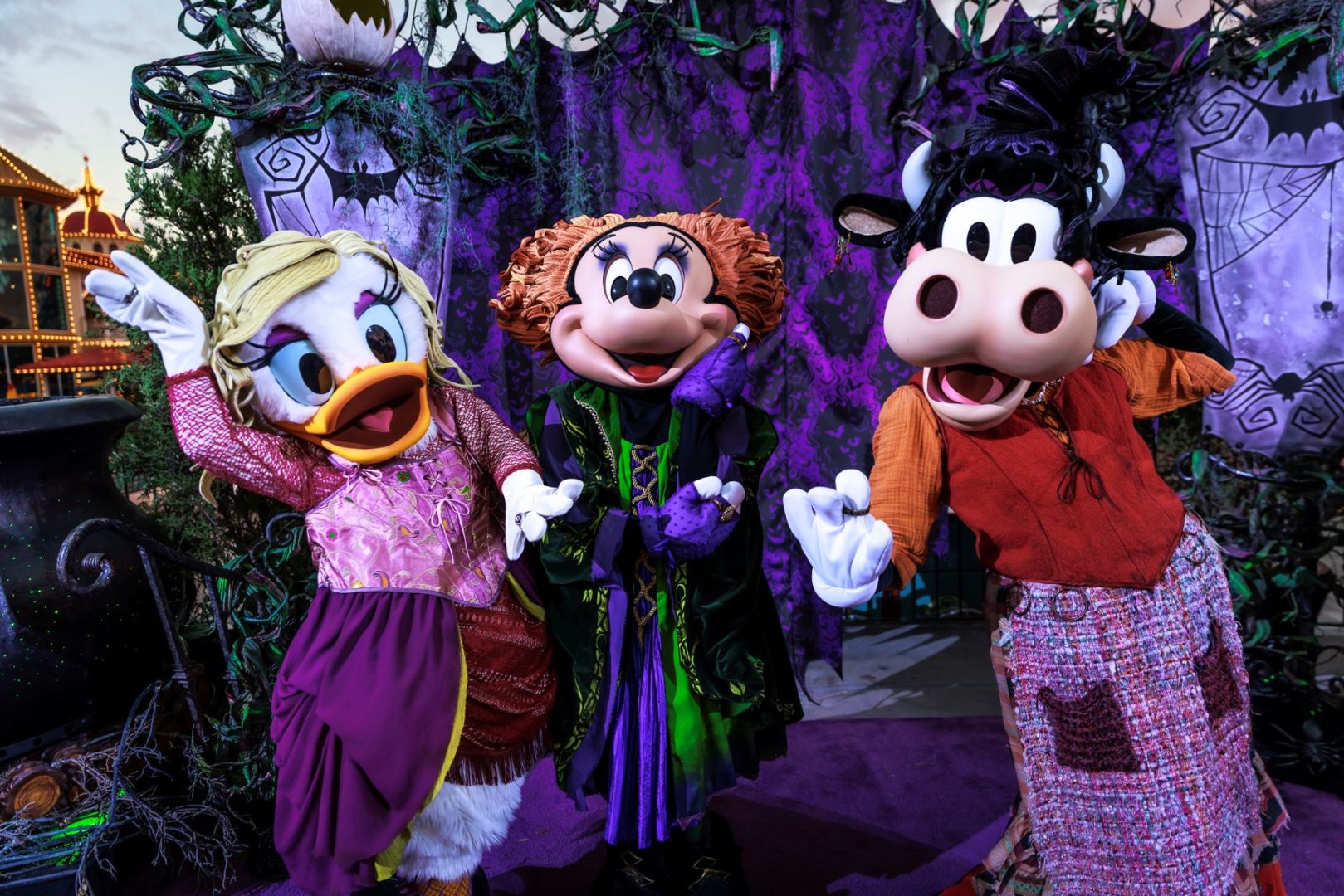 Halloween Characters - Disneyland 2026