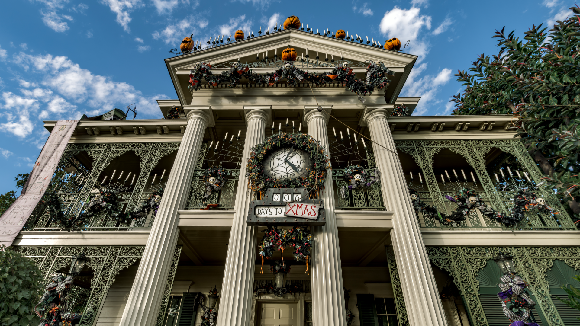 Haunted-Mansion-Holiday-2026