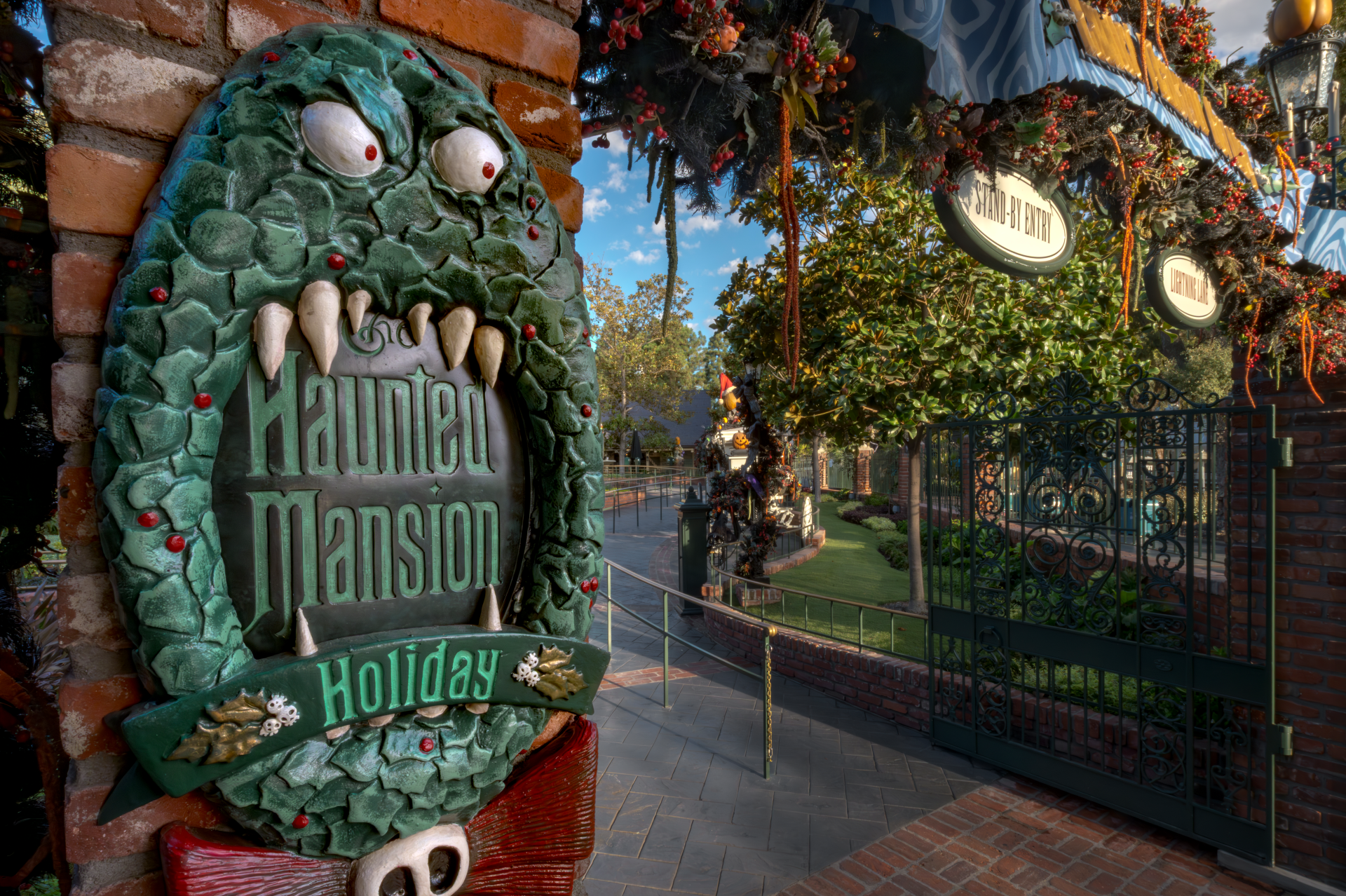 Haunted Mansion Holiday - Entrance