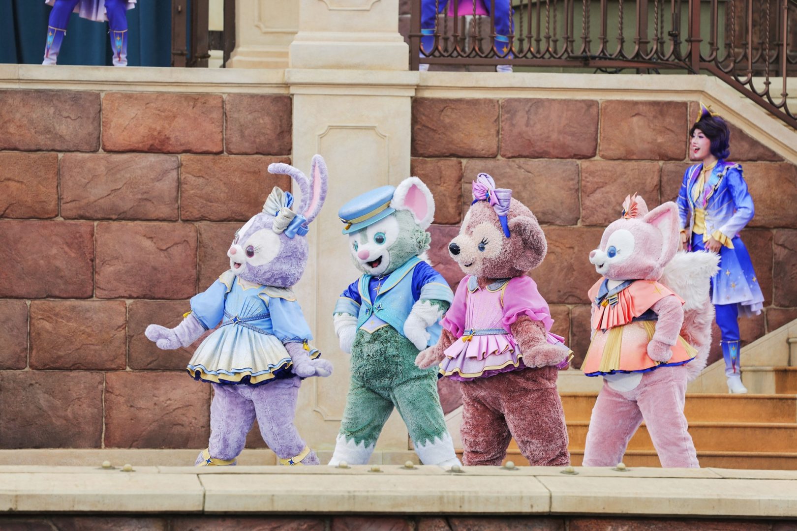 Shanghai-Disneyland-Resort-Anniversary-Show
