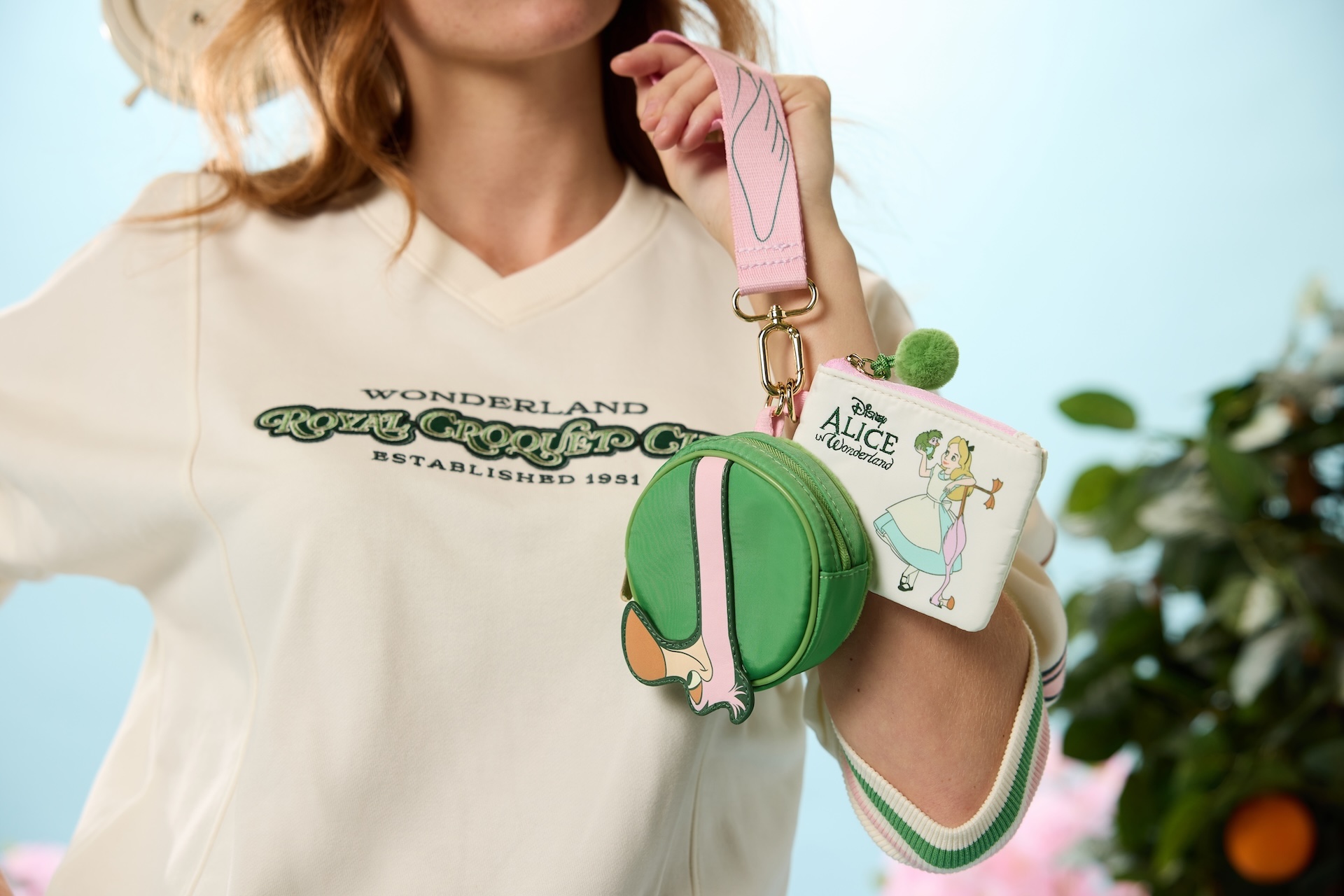 D23 Fanniversary Frenzy Merchandise Collections Alice in Wonderland
