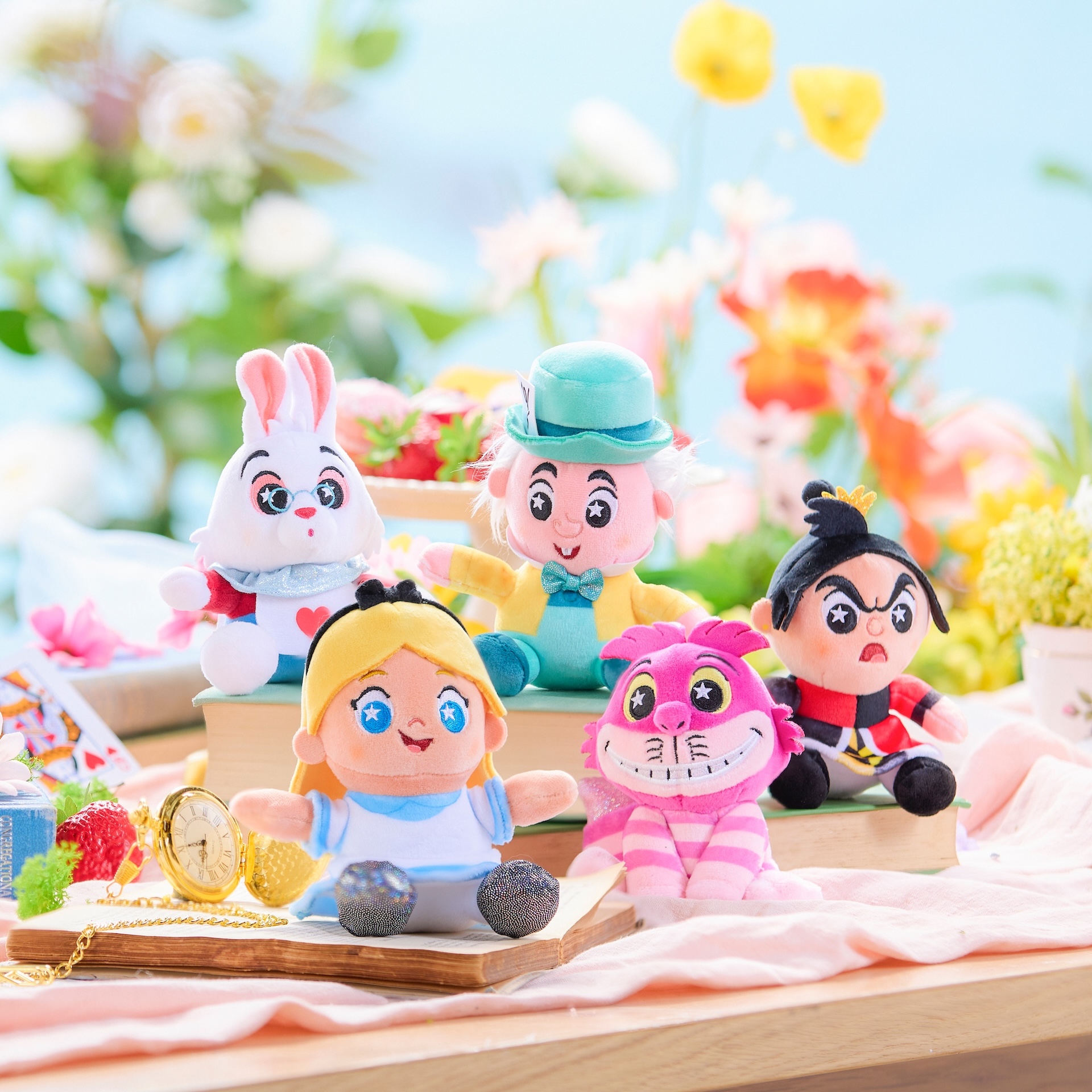 D23 Fanniversary Frenzy Merchandise Collections Alice in Wonderland