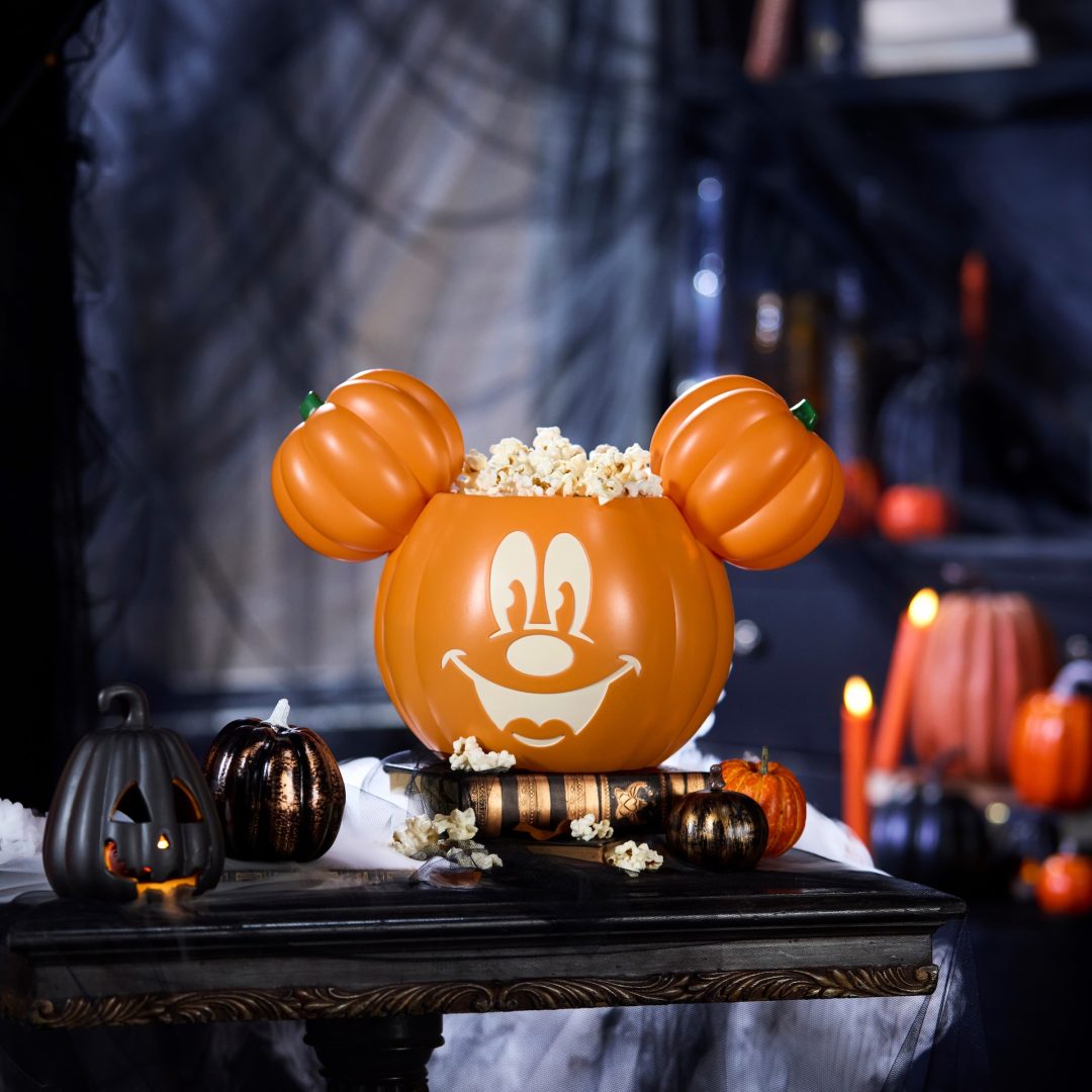 2026 Disney Store Mickey Family Halloween Collection