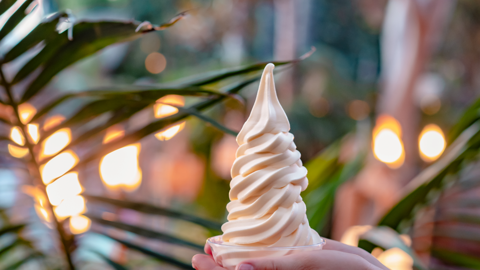 Tiki Juice Bar DOLE Whip