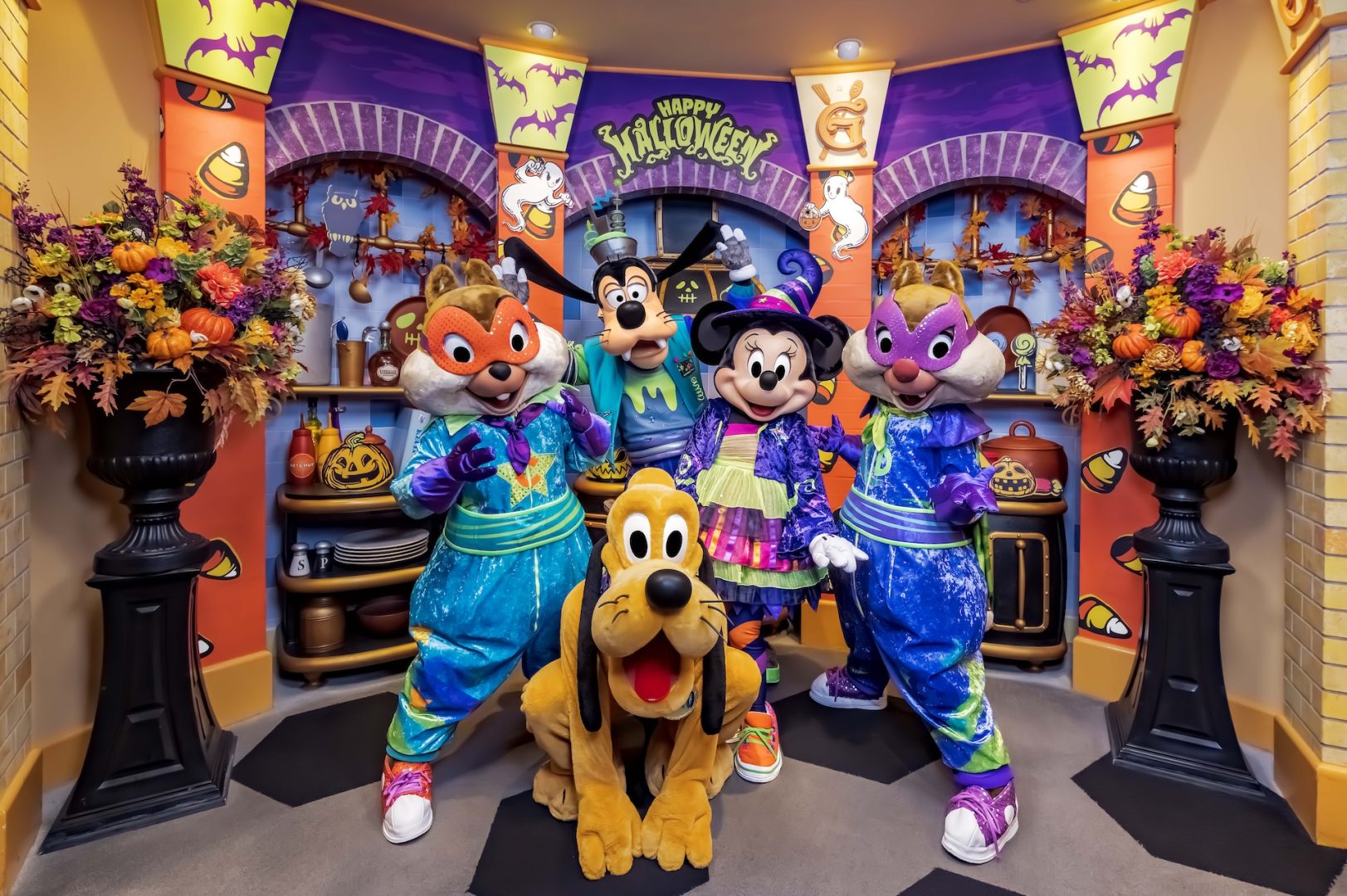 Goofy's Kitchen Halloween Characters