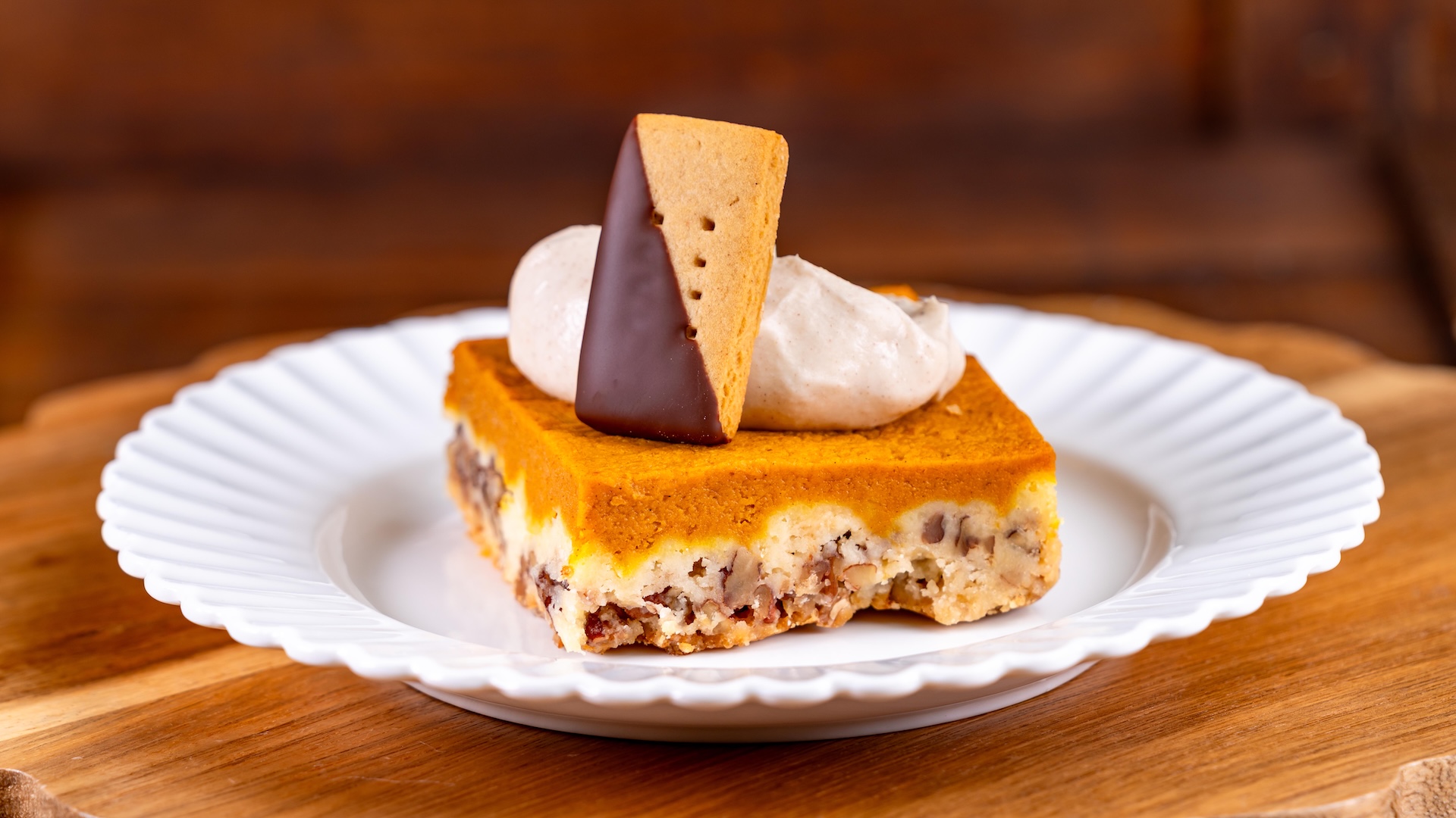 Pumpkin Crunch Cake