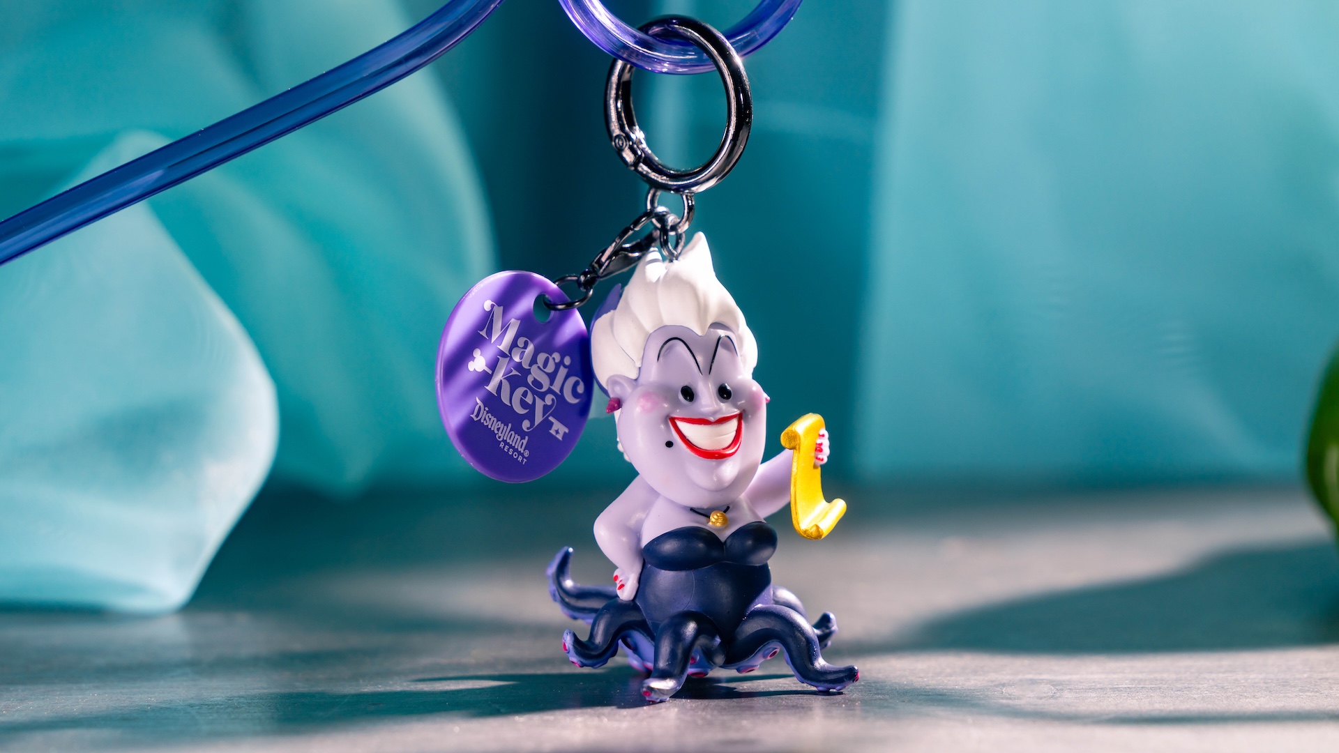 Magic Key Ursula Straw Clip