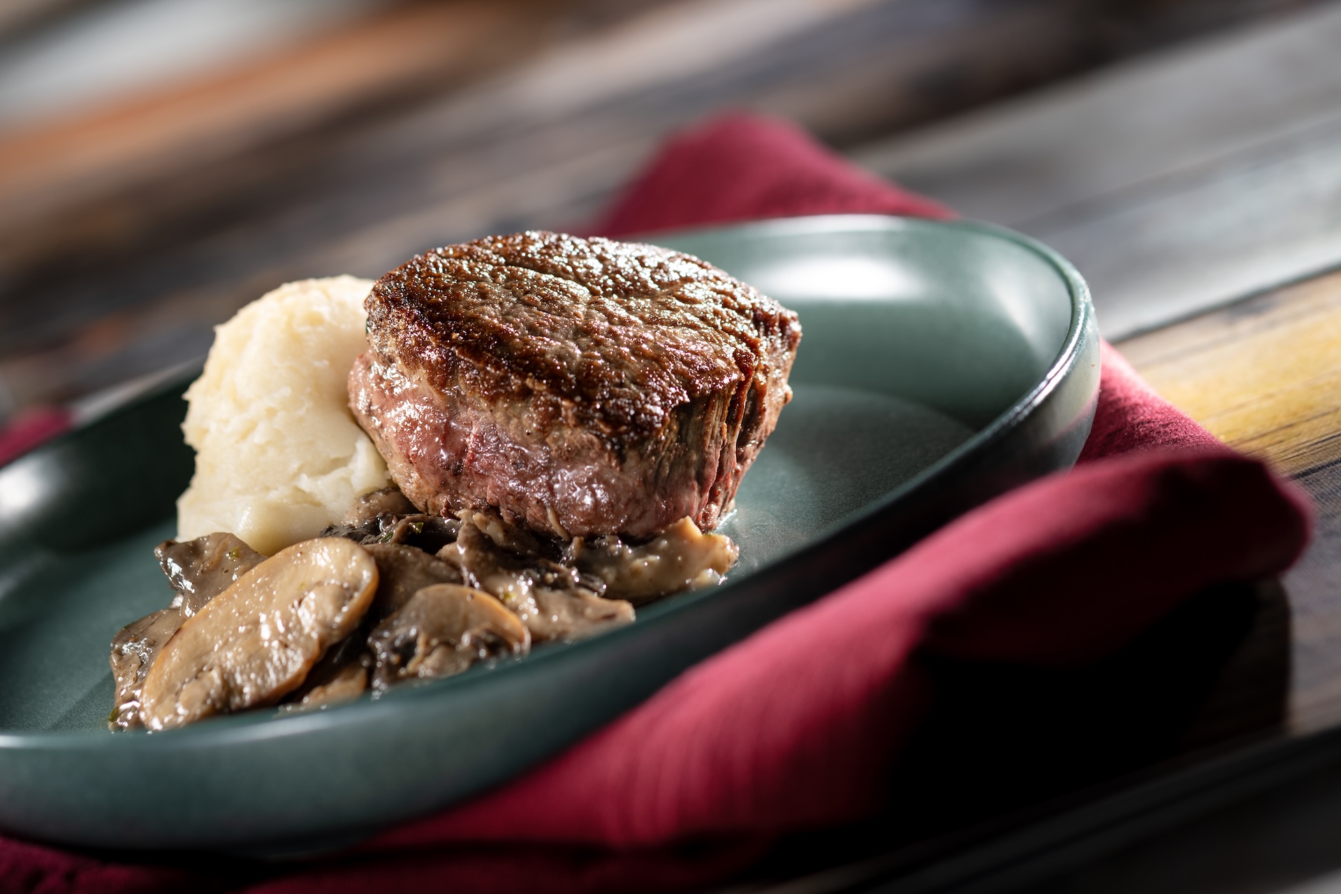 Filet Mignon with mushrooms and mashed potatoes (Introduced in 2011)  
