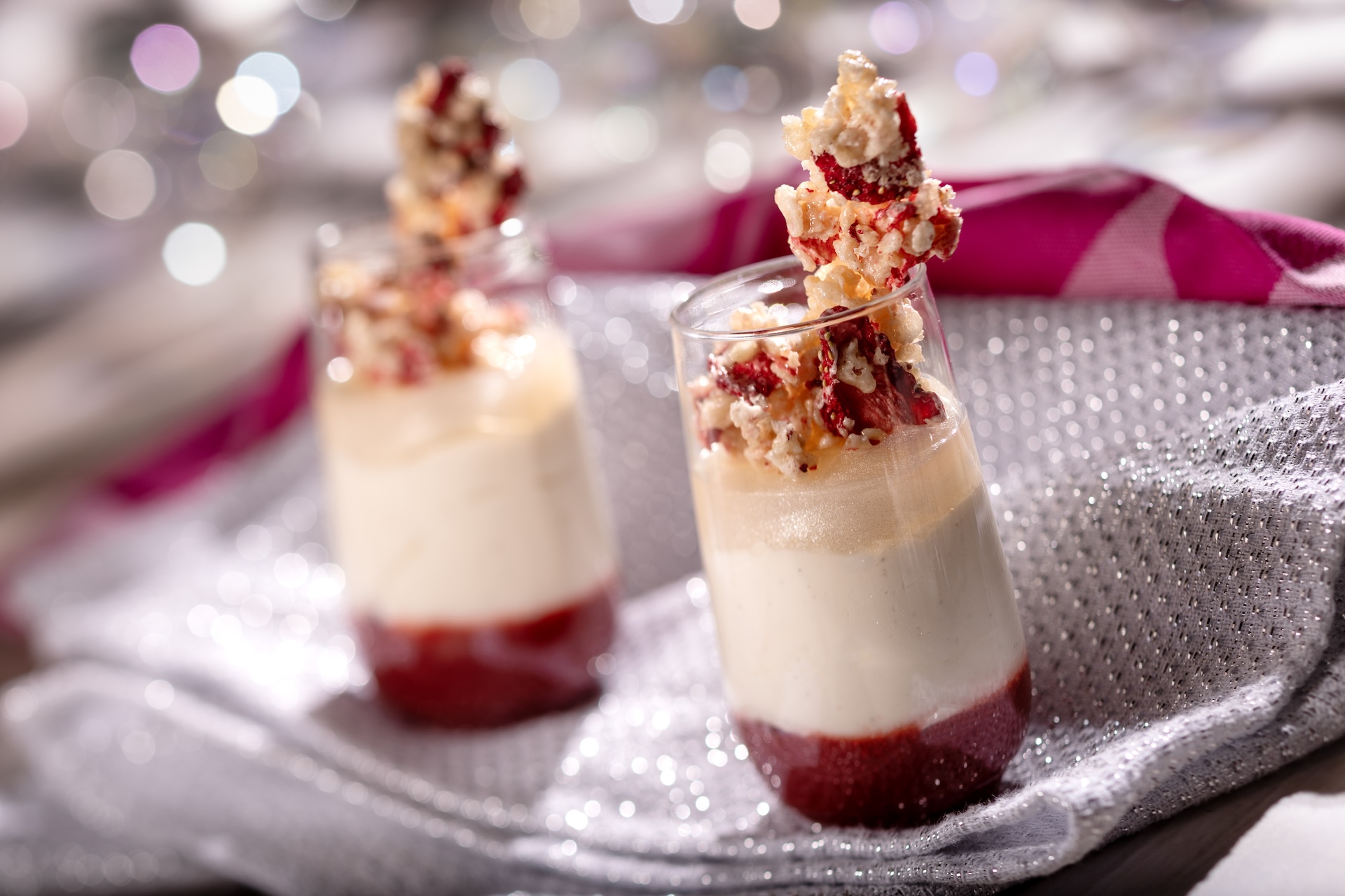 Strawberry Champagne Trifle (Plant-based) 