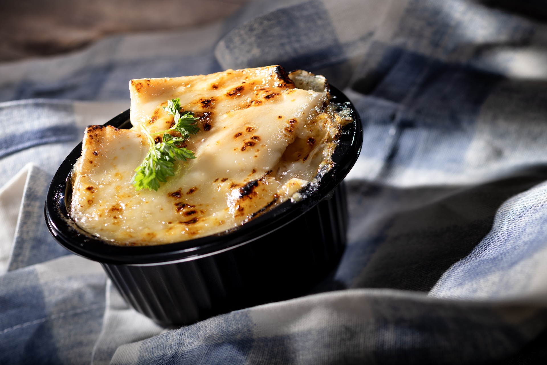 🧀 Tartiflette: Potatoes gratin, caramelized onions, bacon, thyme, cr&egrave;me fra&icirc;che, and brie (New) 