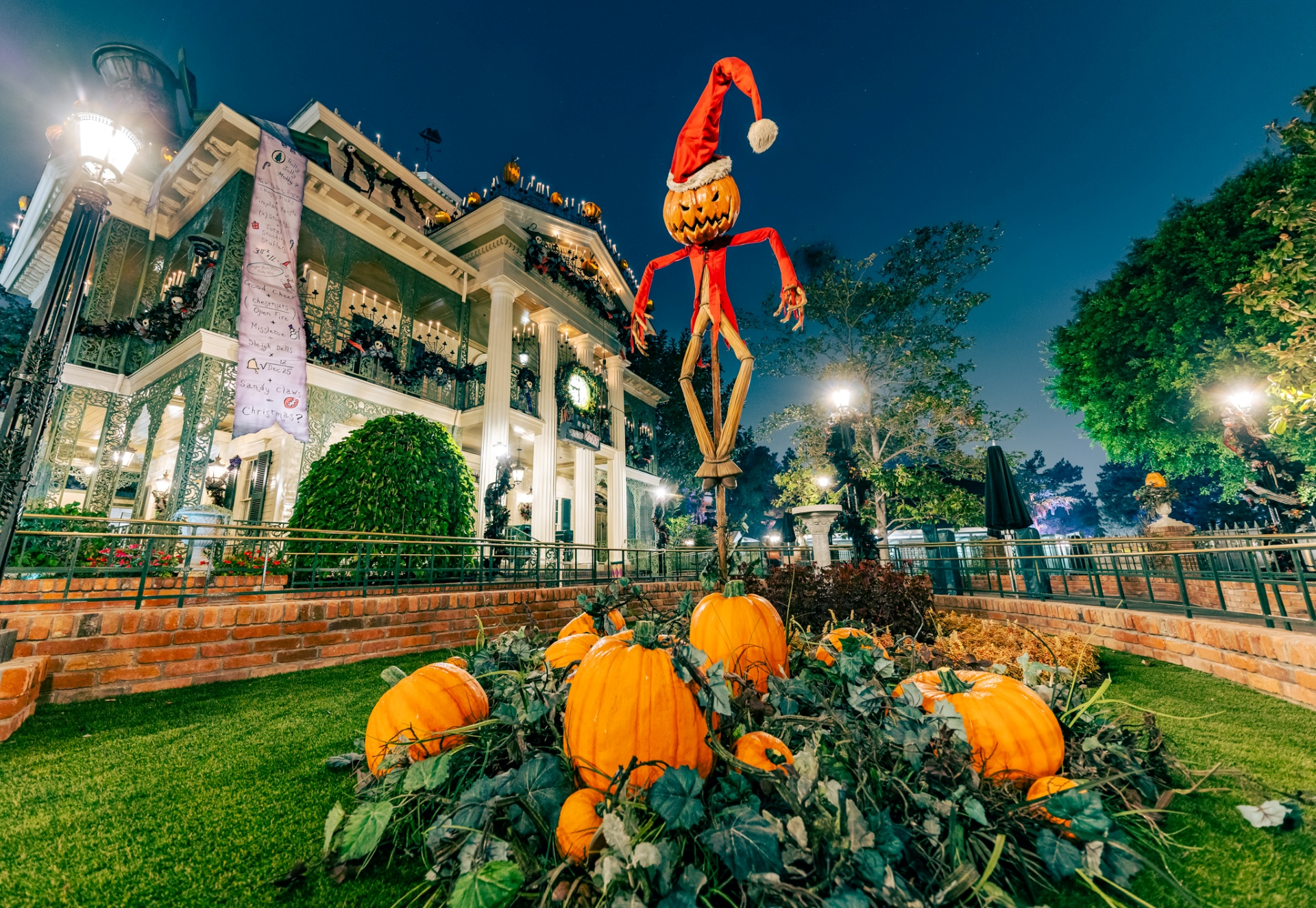 Haunted Mansion Holiday 2026 Exterior