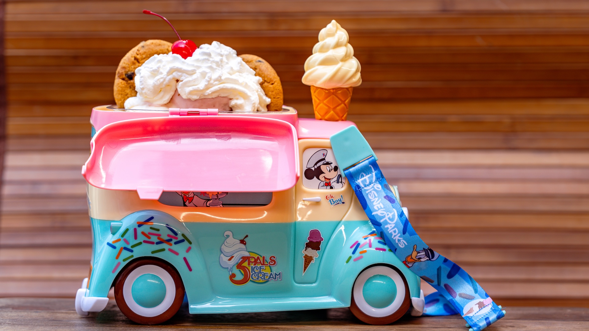 Mickey's Ice Cream Truck 
