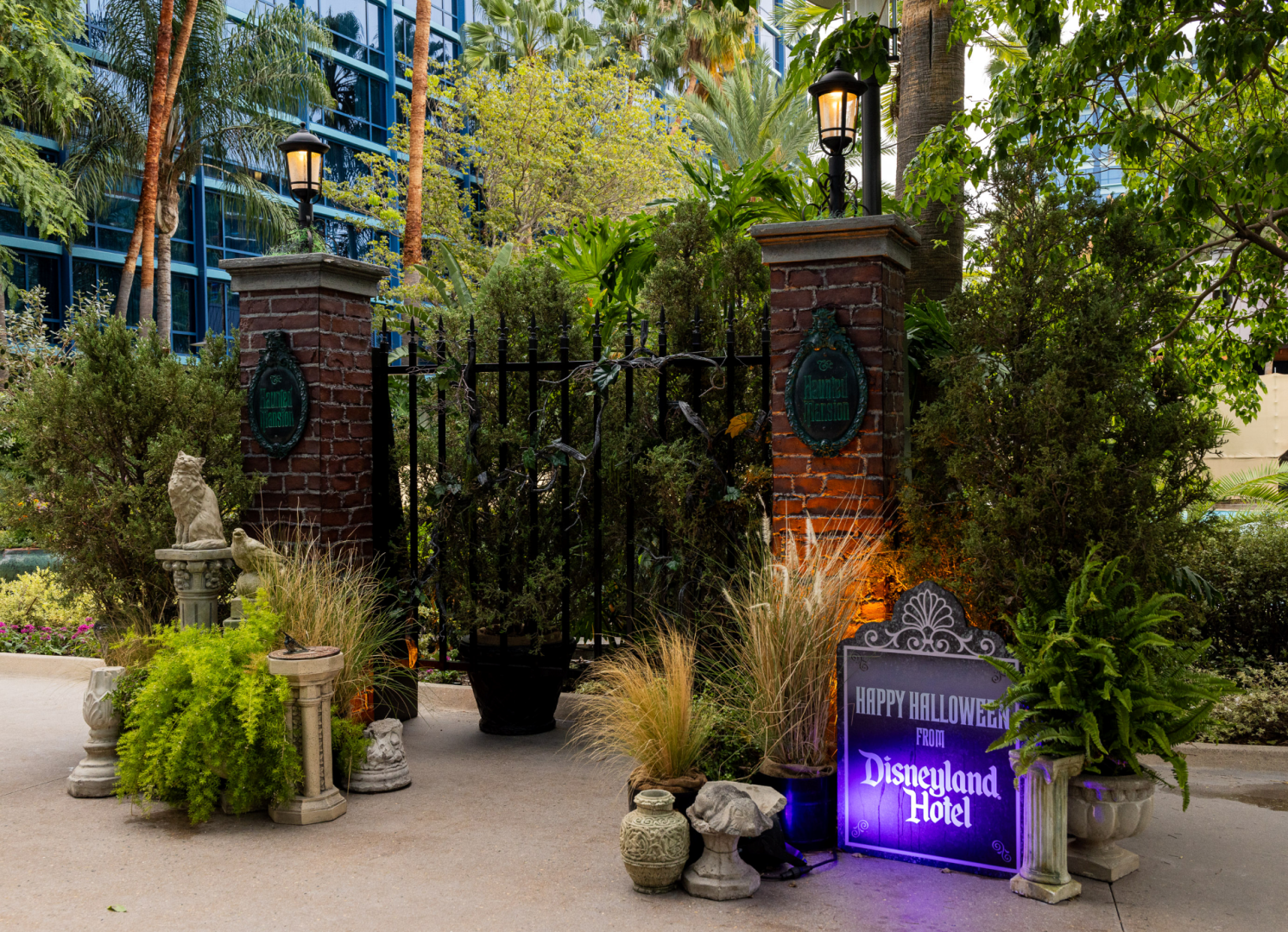 Haunted Mansion Decor Disneyland Hotel