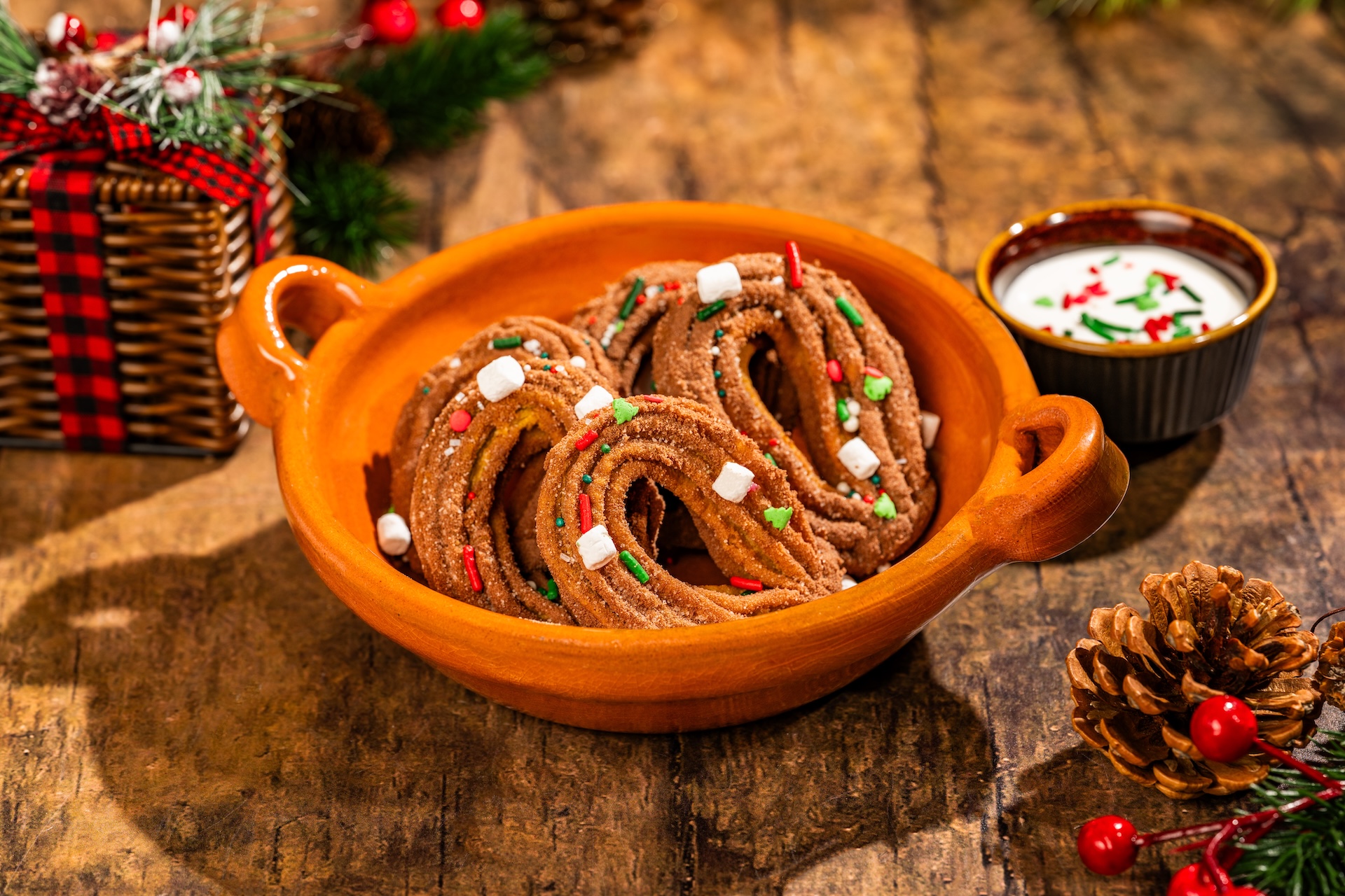 Mexican Hot Chocolate Churro Loops tossed with hot cocoa by Joffrey's, cinnamon, and warm spices served with sprinkles and marshmallow cream dip (Available during Mickey&rsquo;s Very Merry Christmas Party only) 