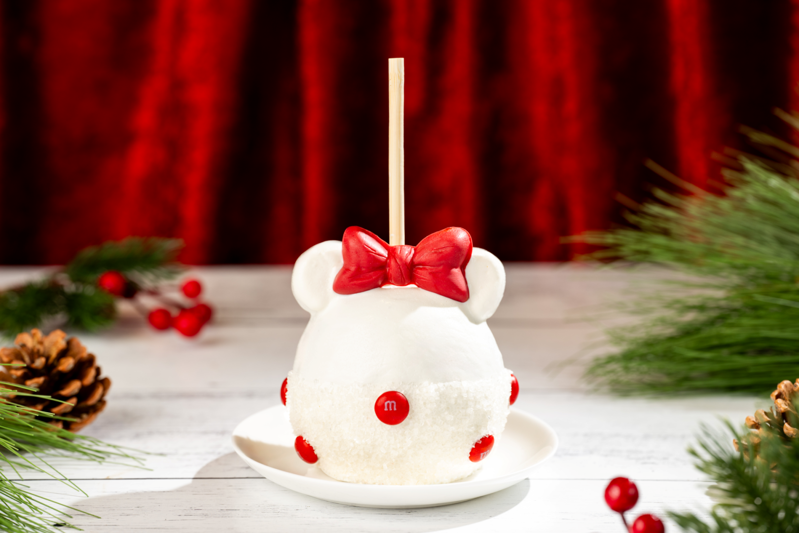 Minnie Mouse Holiday Caramel Apple