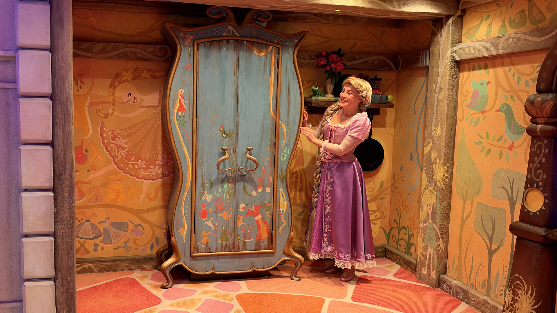Rapunzel in Fairytale Hall on Day Two for the Scavenger Hunt